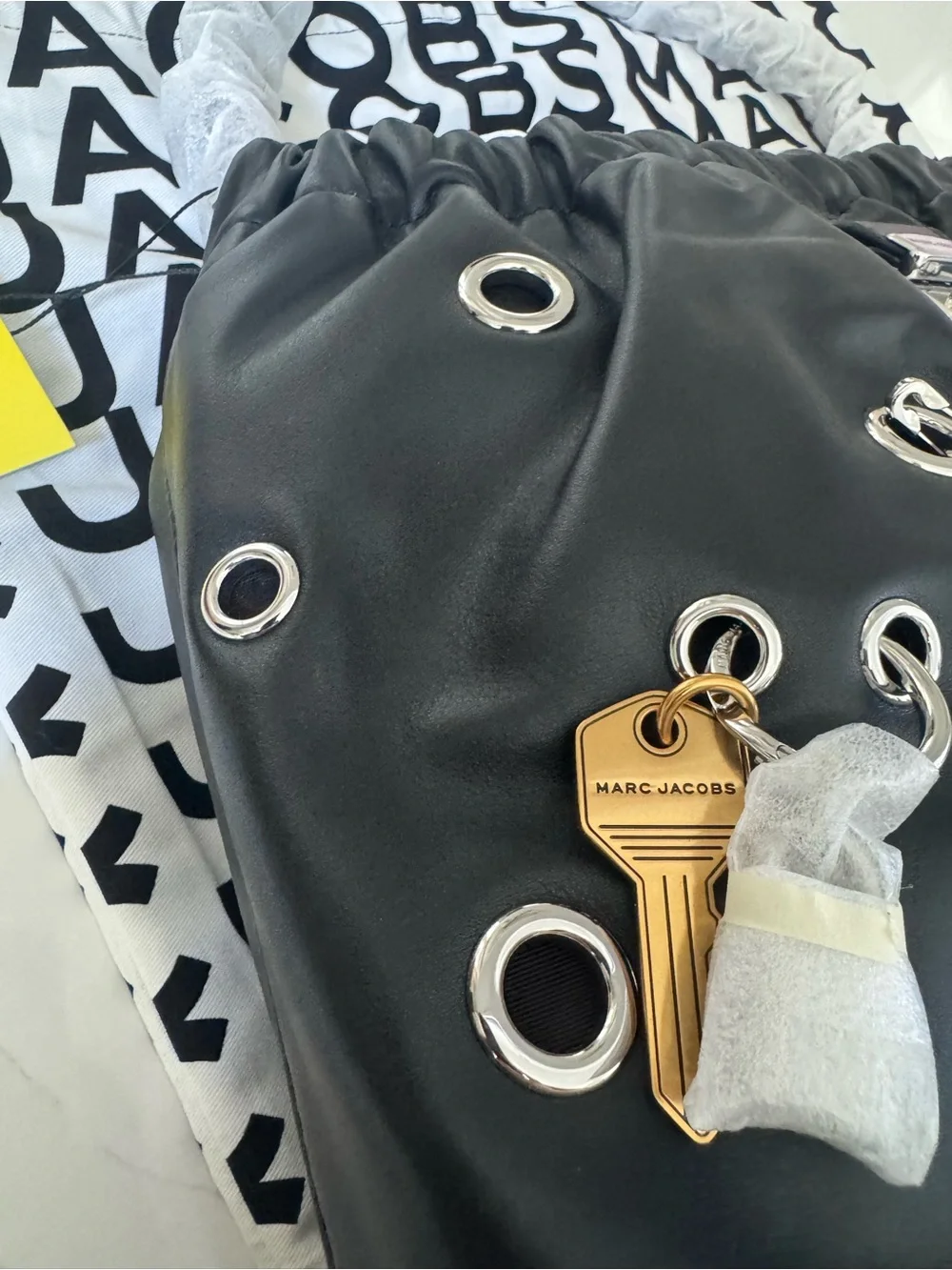 NWT Marc Jacobs The Grommet Charm Cristina Leather Tote - Picture 14 of 15